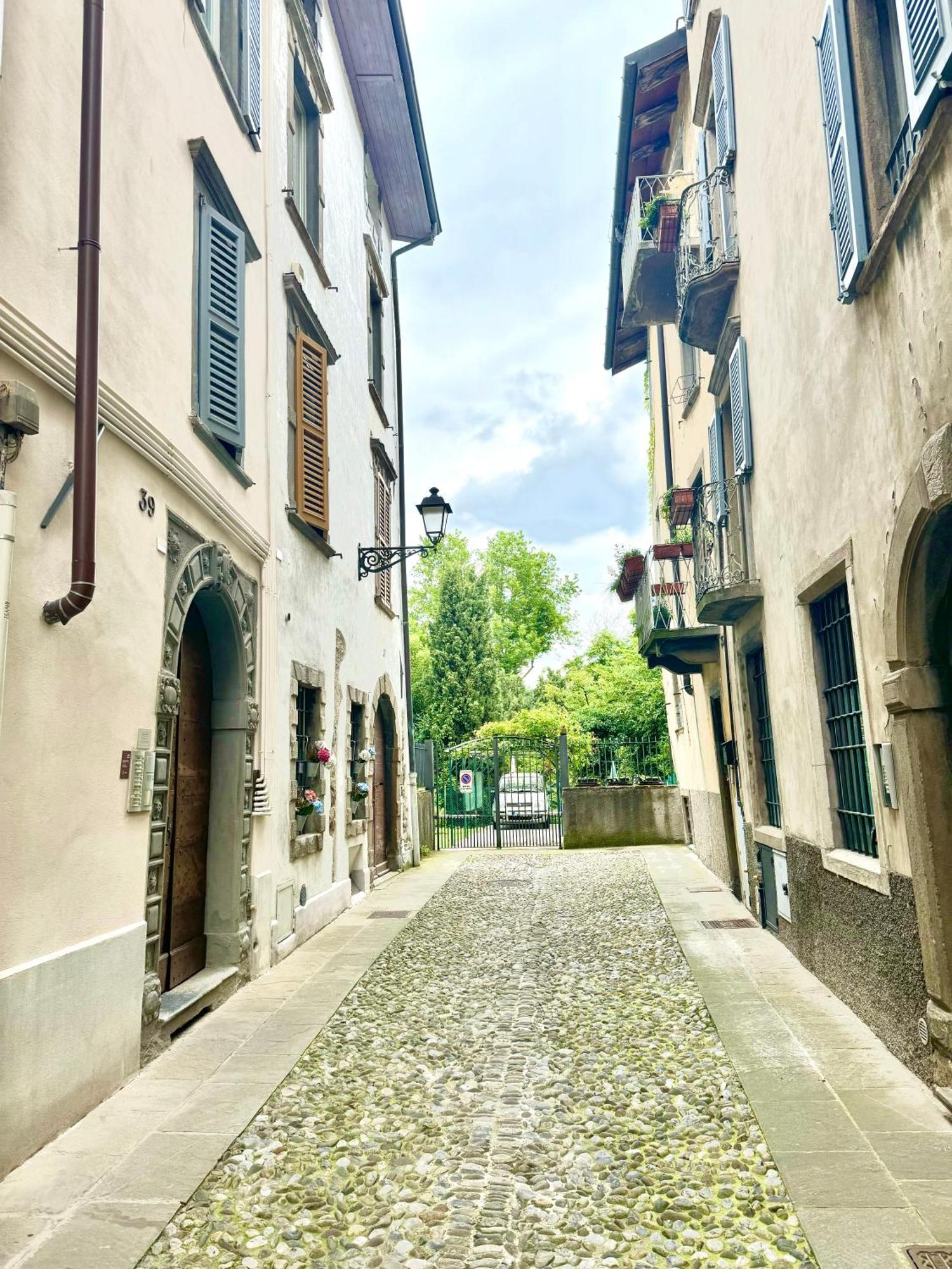 Cn - Casa Vista Natura - Old Town Bergamo Exterior photo